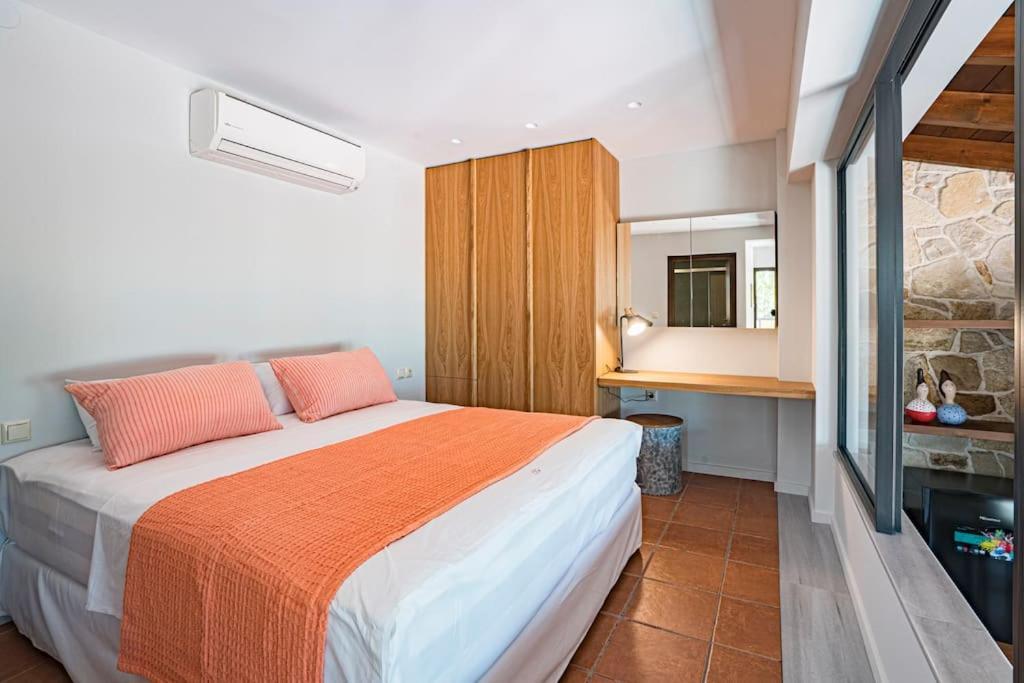 Sea And Sun Metaxy Mas, Brand-New, Beachfront ! Chania  Buitenkant foto